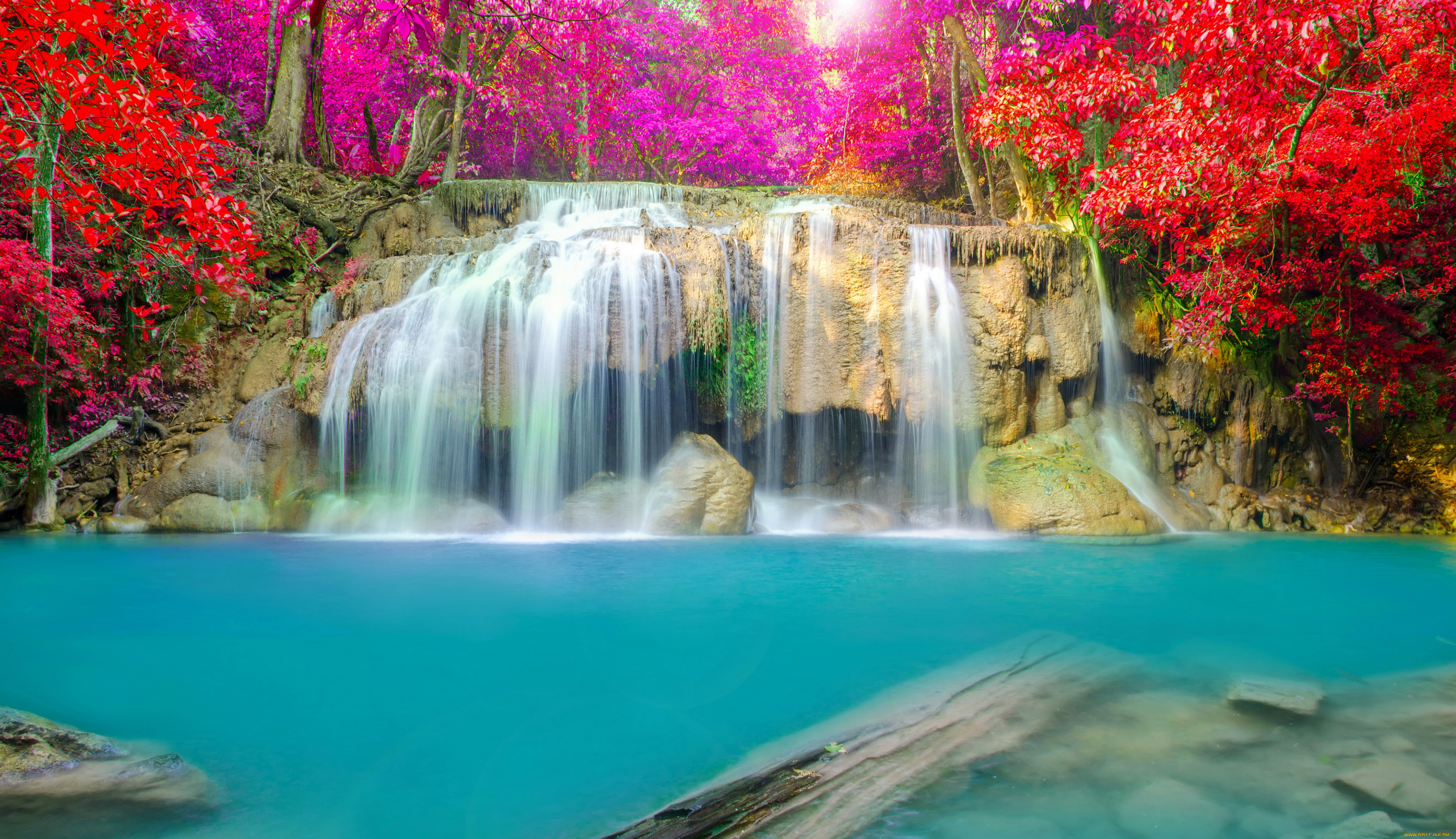 Бесплатные заставки на обои. Водопад Эраван. Фотообои водопад Erawan. Водопад Годафосс, Исландия. Красивый водопад на рабочий стол.